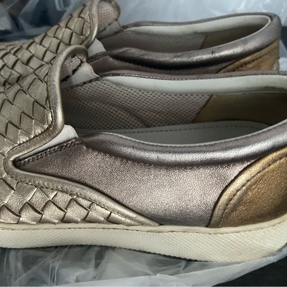 Bottega Veneta Gold Women Slip-On Sneakers ✨ - Picture 3 of 8
